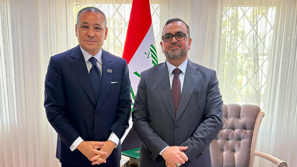<p>Kamel Ghribi with Abdul Hussein Al-Mousawi, Minister of Health</p>